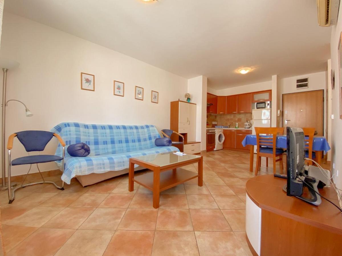 Vesna S Apartment Novigrad Istria Eksteriør billede